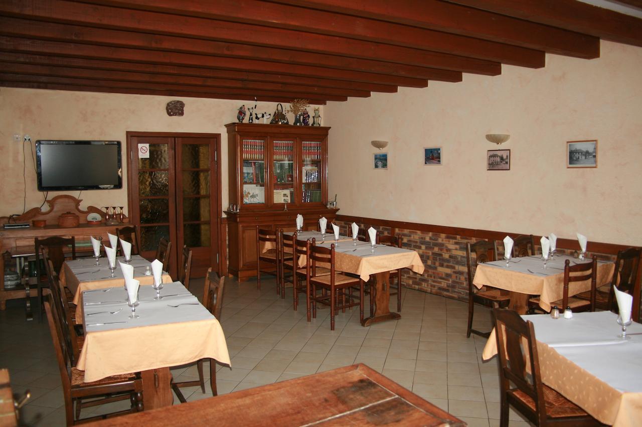 Auberge Saint Martin ภายนอก รูปภาพ